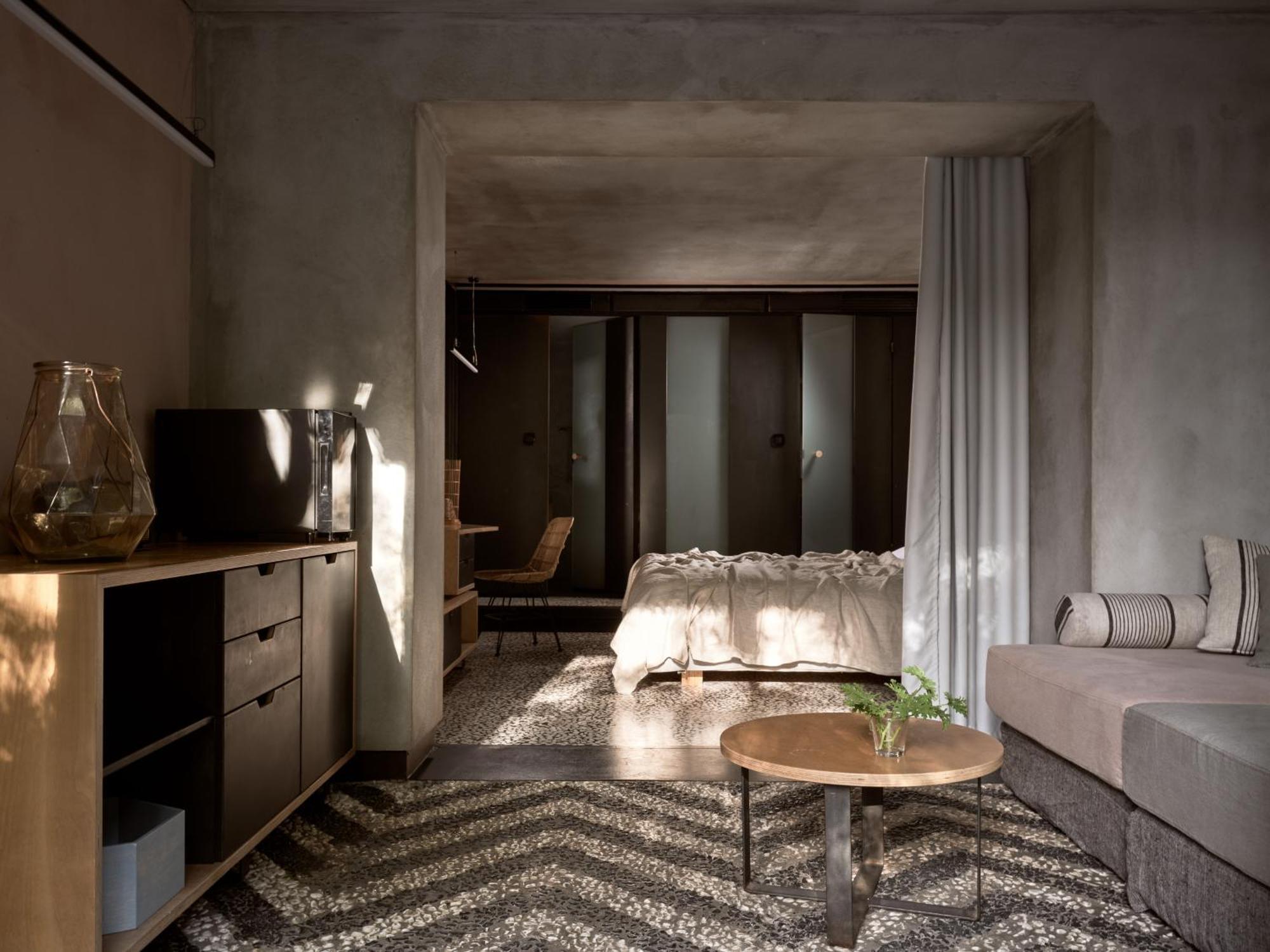 One Bedroom Pool Suite